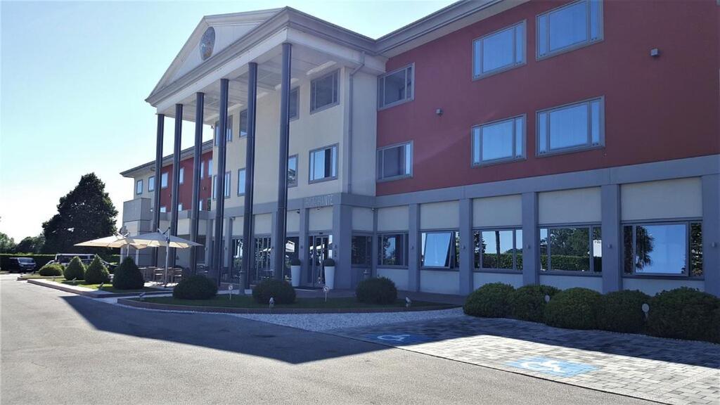 Hotel Poppi Mira Esterno foto